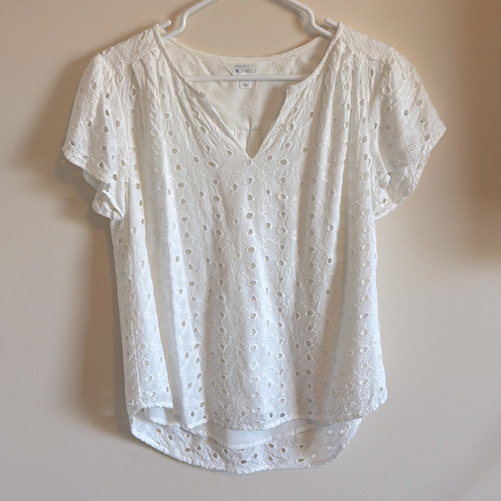 Market & Spruce Eyelet Short sleeve Blouse -M